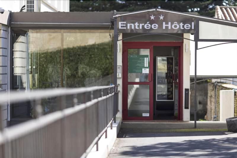 فندق Brit Hôtel Du Parc Niort Centre Parking Gratuit