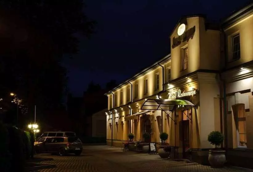 هتل Carskie Koszary