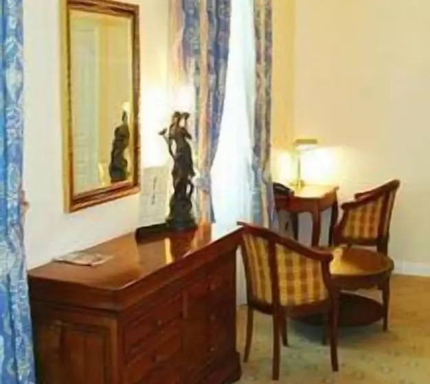 Отель Domaine De La Ferrière