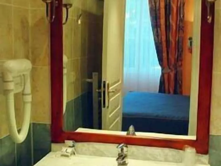 Отель Domaine De La Ferrière