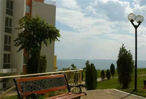 Grand Resort Apartments-garden