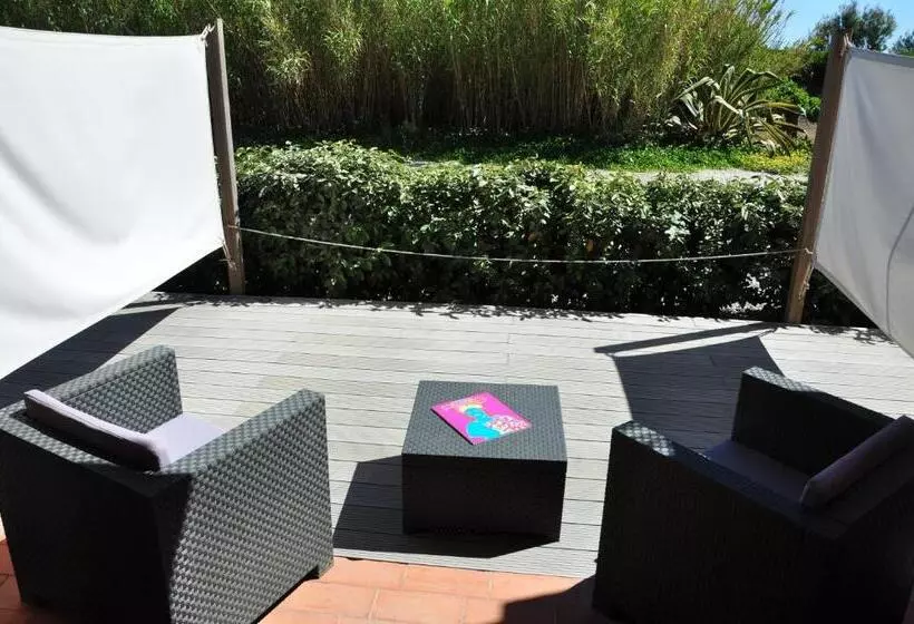 Hotel Hôtel De La Vierge Noire