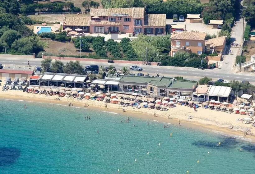 Hotel Hôtel De La Vierge Noire