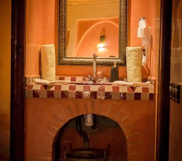 فندق Kasbah Mohayut