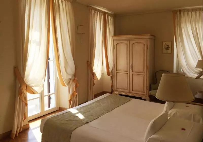 هتل La Vittoria Boutique