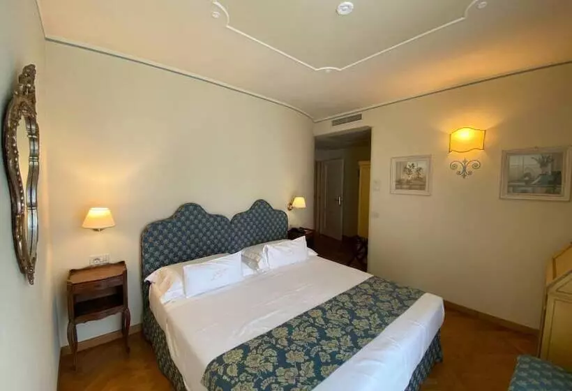 هتل La Vittoria Boutique