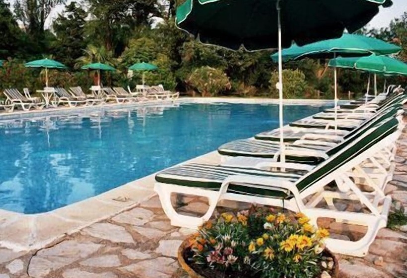 Отель Restaurant Le Moulin De La Camandoule