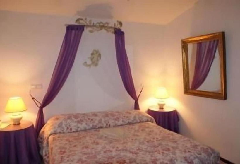 Отель Restaurant Le Moulin De La Camandoule