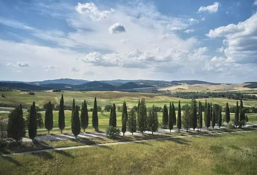 فندق Rosewood Castiglion Del Bosco