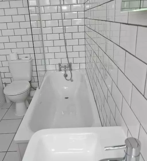 Отель The Manor