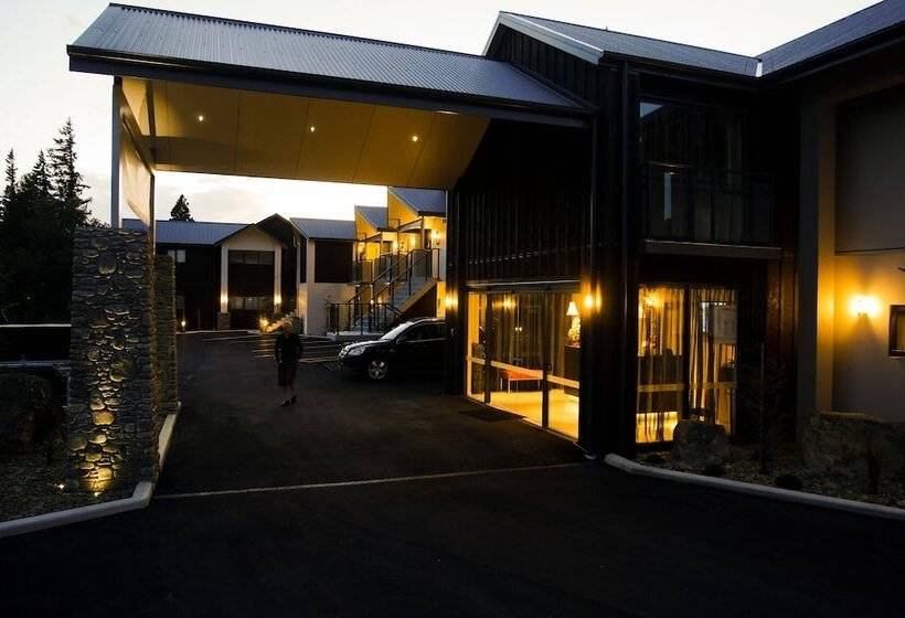 בית מלון כפרי The St James Premium Accommodation