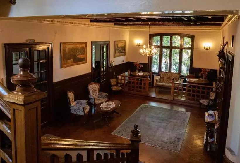 Отель Vila Retezat Sinaia