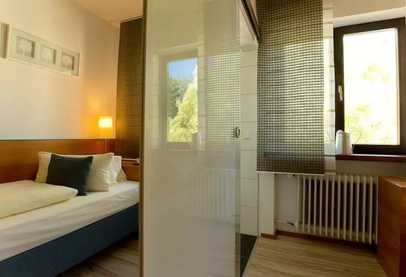 Пансион Landgasthof Hotel Pröll