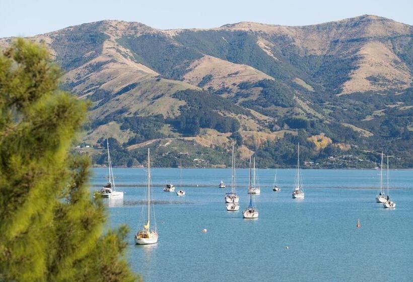 Bruce Waterfront Apartments