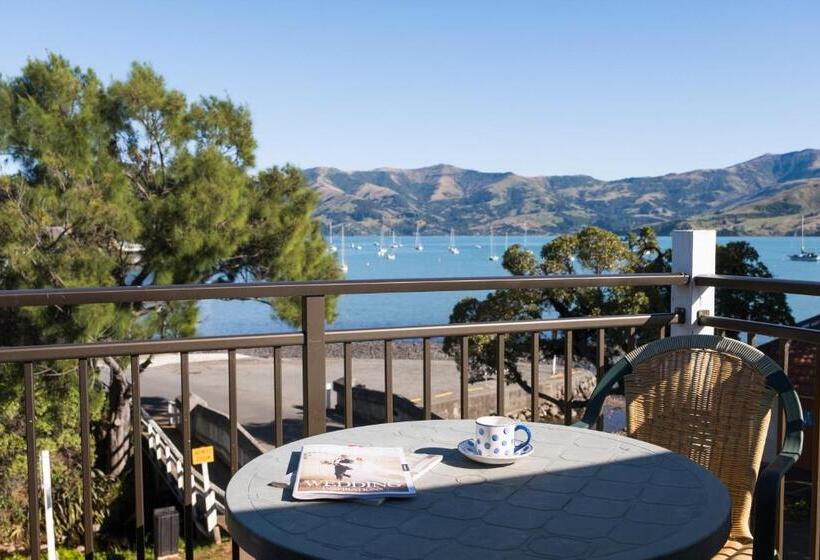 Bruce Waterfront Apartments