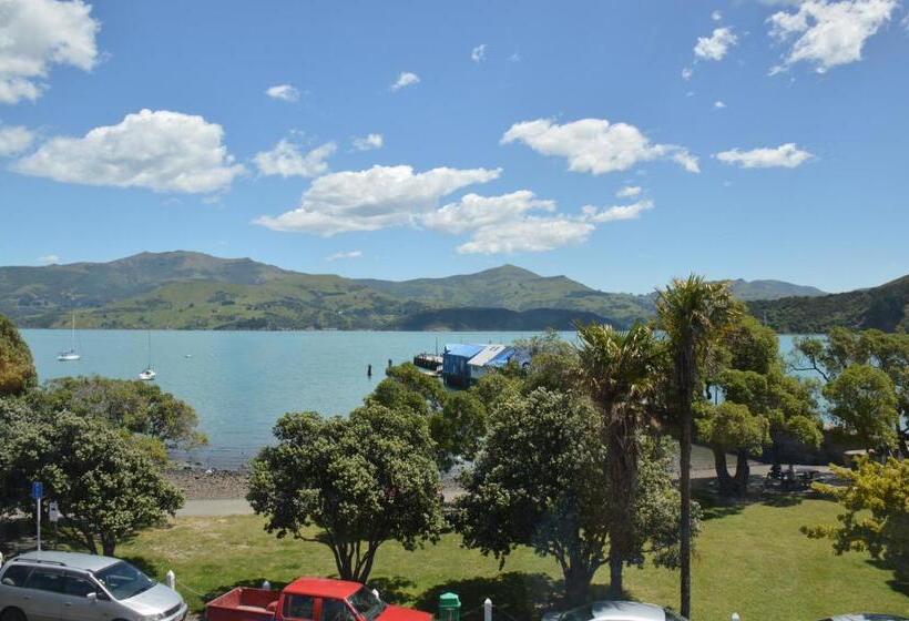 Bruce Waterfront Apartments