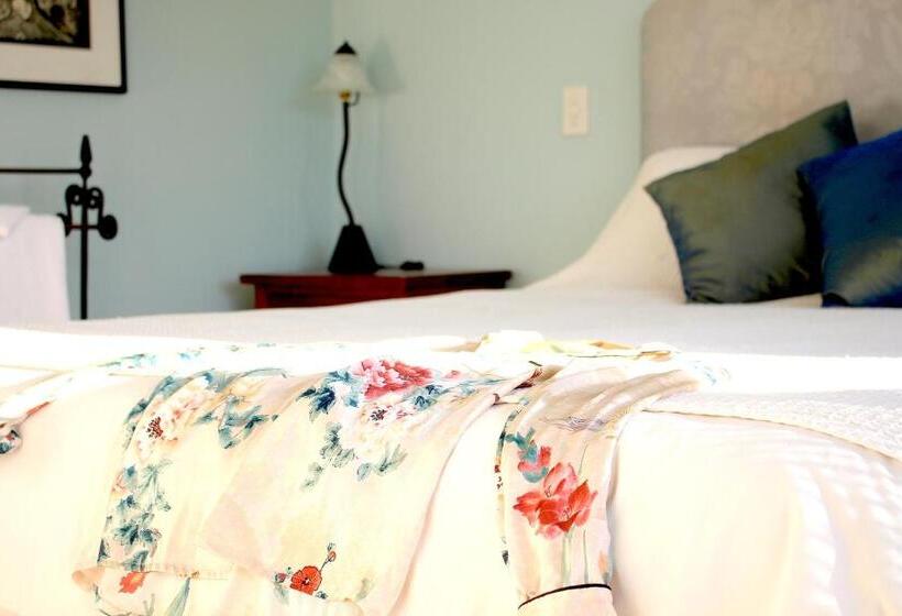 Bruce Waterfront Apartments