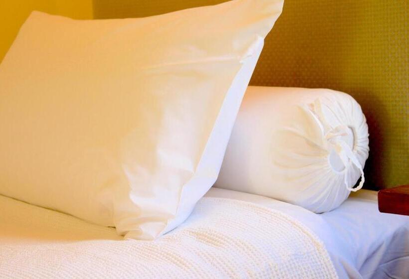 Bruce Waterfront Apartments