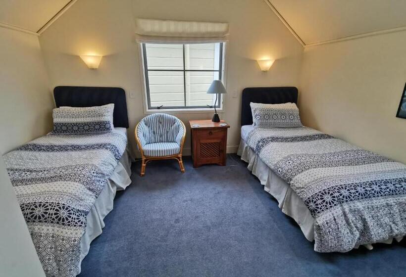 Bruce Waterfront Apartments