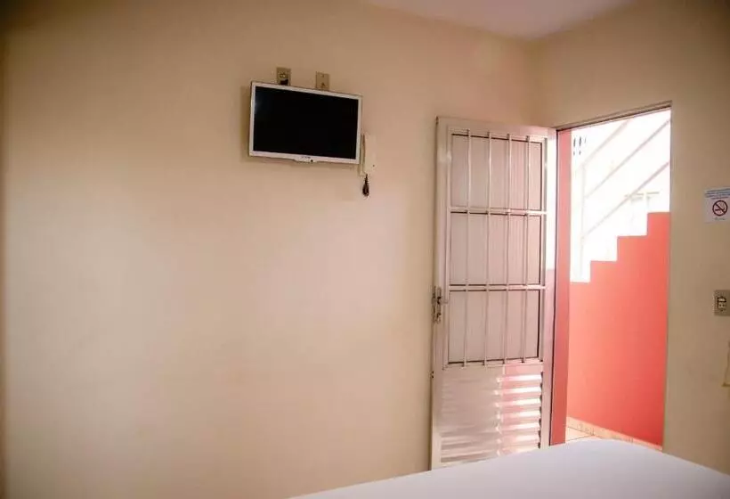 ホテル Silva Votorantim   Próximo Ao Hospital Santo Antônio   By Up