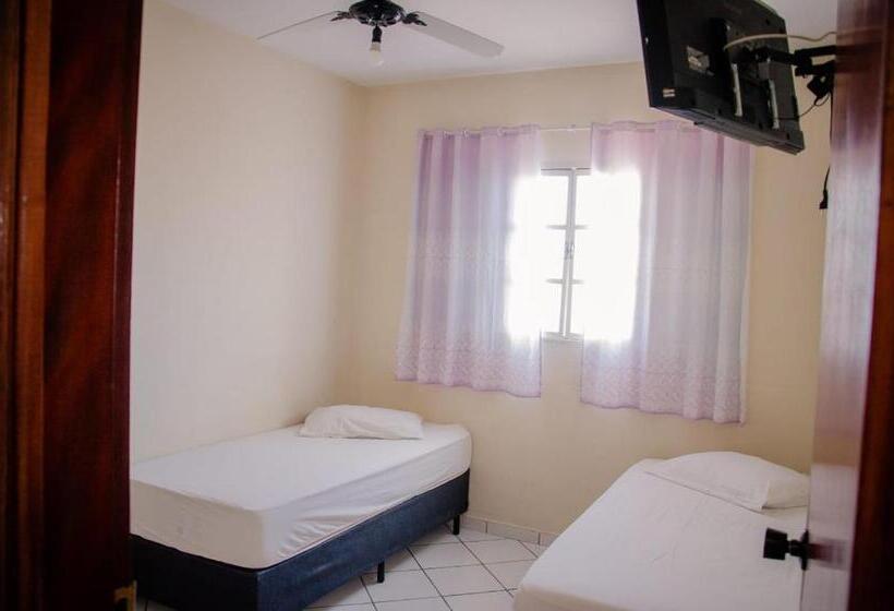 Szálloda Silva Votorantim   Próximo Ao Hospital Santo Antônio   By Up