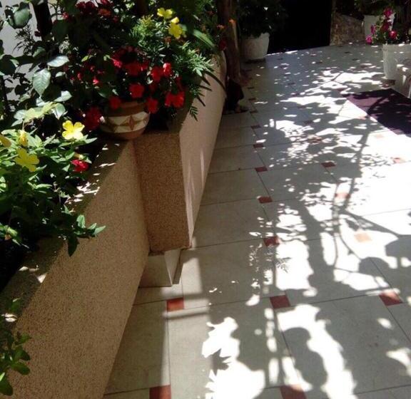 پانسیون Apartments Gazi