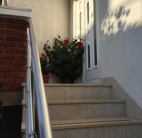 پانسیون Apartments Gazi