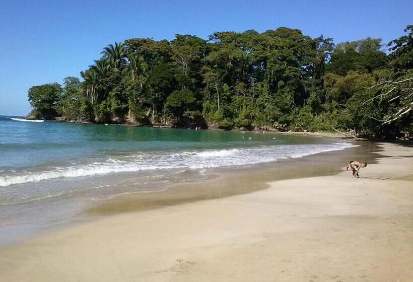 پانسیون Pachamama Jungle River Lodge Punta Uva