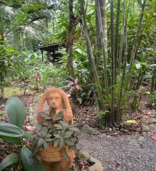 پانسیون Pachamama Jungle River Lodge Punta Uva