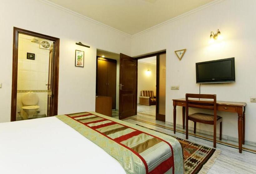 פנסיון Silver Oak