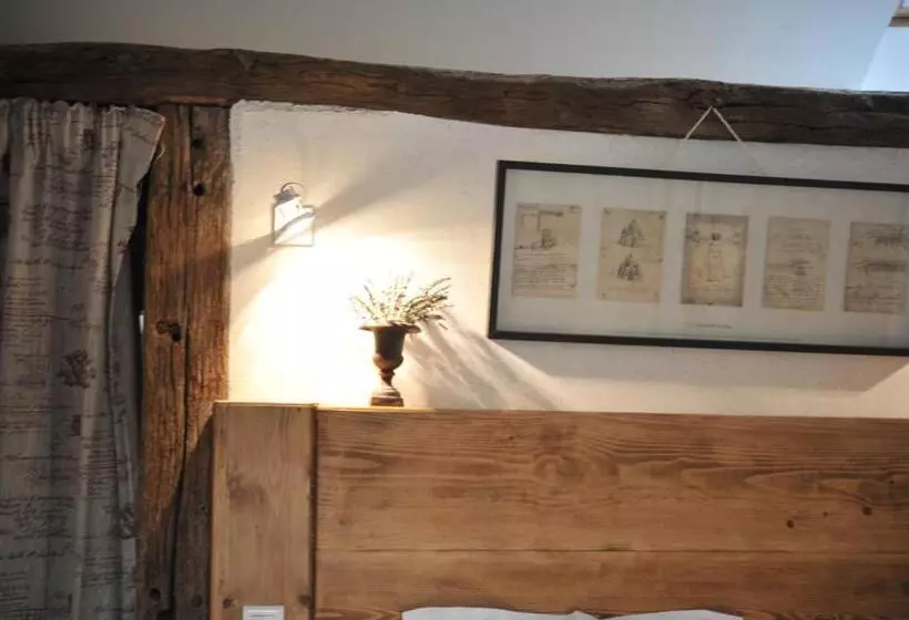 Aamiaismajoitus (B&B) La Bergerie Du Château De Pommeuse