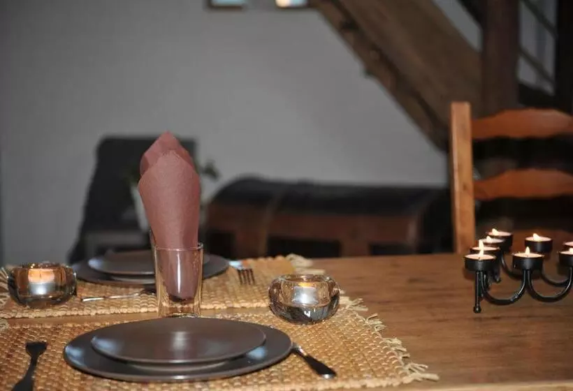 Aamiaismajoitus (B&B) La Bergerie Du Château De Pommeuse