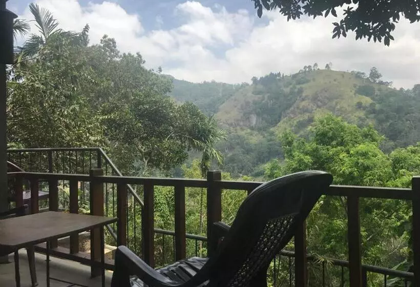 تختخواب و صبحانه Raveena Guest House
