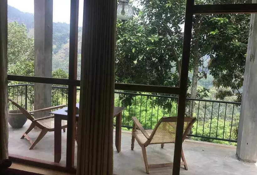 تختخواب و صبحانه Raveena Guest House