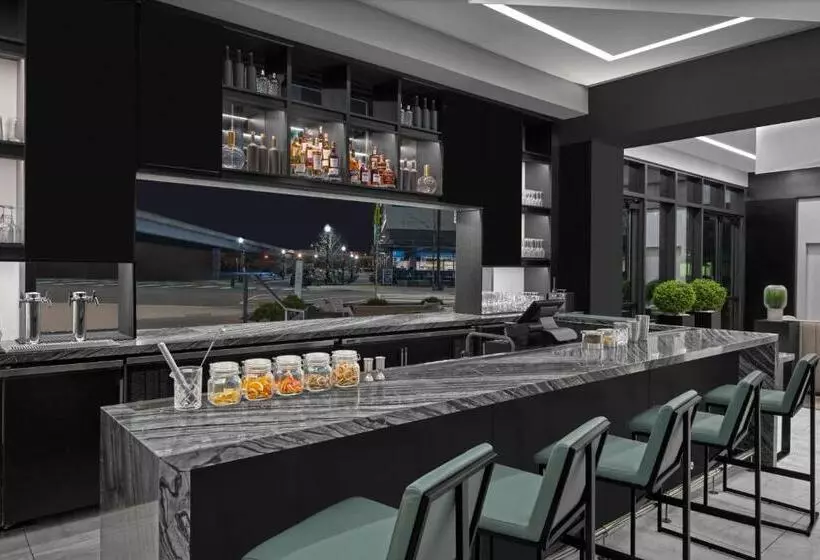 Ac Hotel By Marriott Washington Dc Capitol Hill Navy Yard