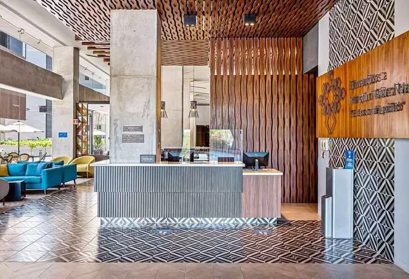 Hotelli Hampton Inn By Hilton Nuevo Vallarta