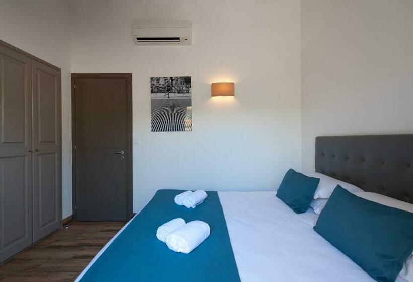 בית מלון כפרי Marina Di Santa Giulia