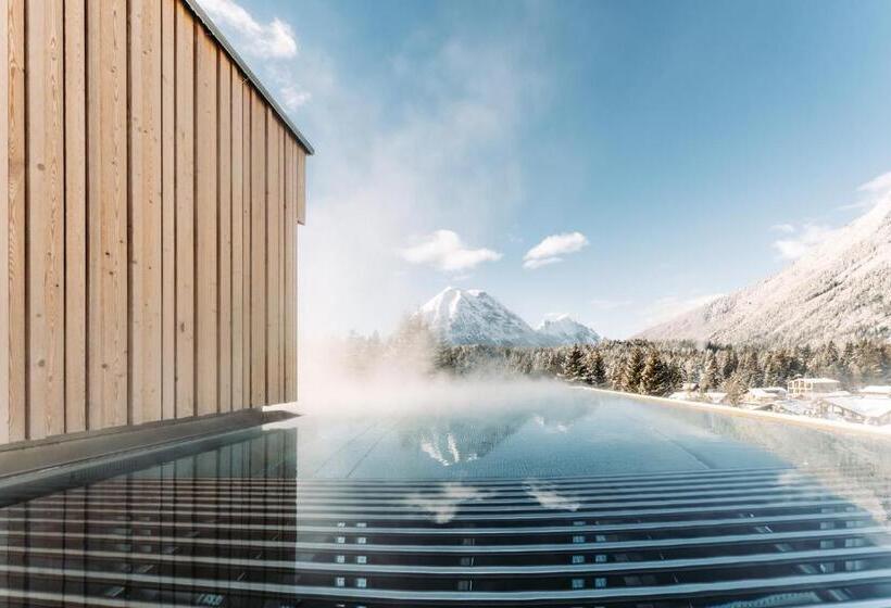 فندق Kristall Adults Only