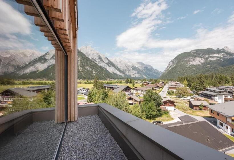 فندق Kristall Adults Only