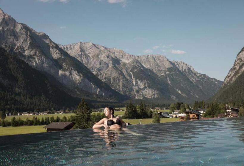 فندق Kristall Adults Only