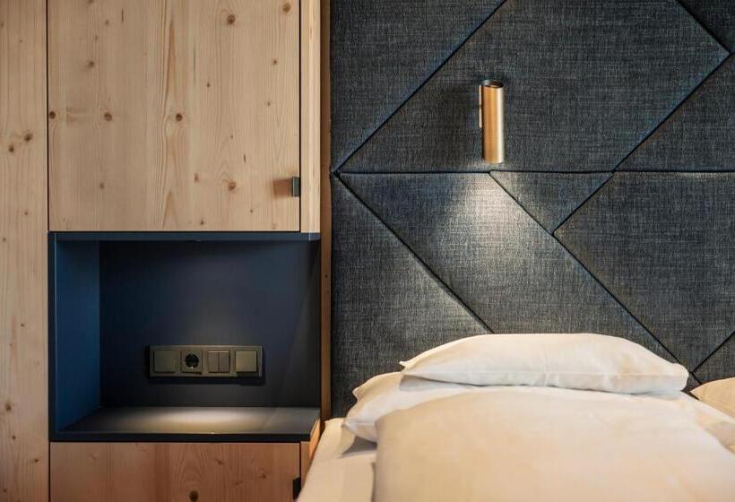 فندق Kristall Adults Only