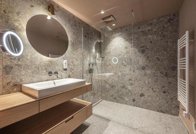 فندق Kristall Adults Only