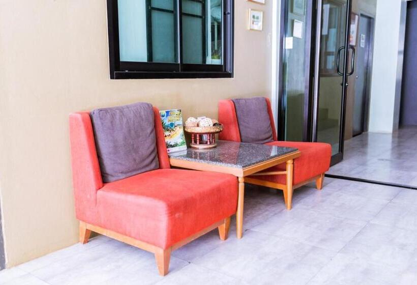 בית מלון כפרי The Beach Cha Am Residence