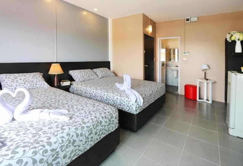 בית מלון כפרי The Beach Cha Am Residence