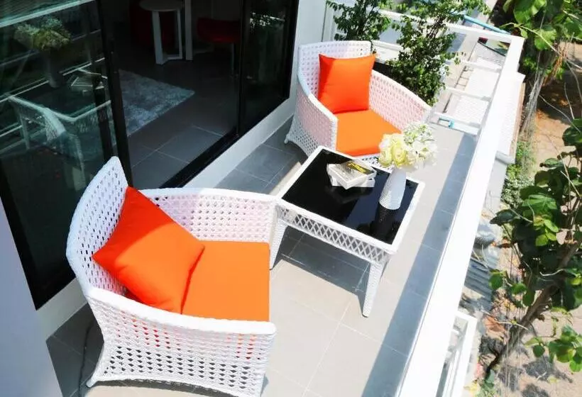 ホテル The Beach Cha Am Residence