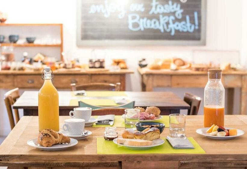 Отель Villa Rina