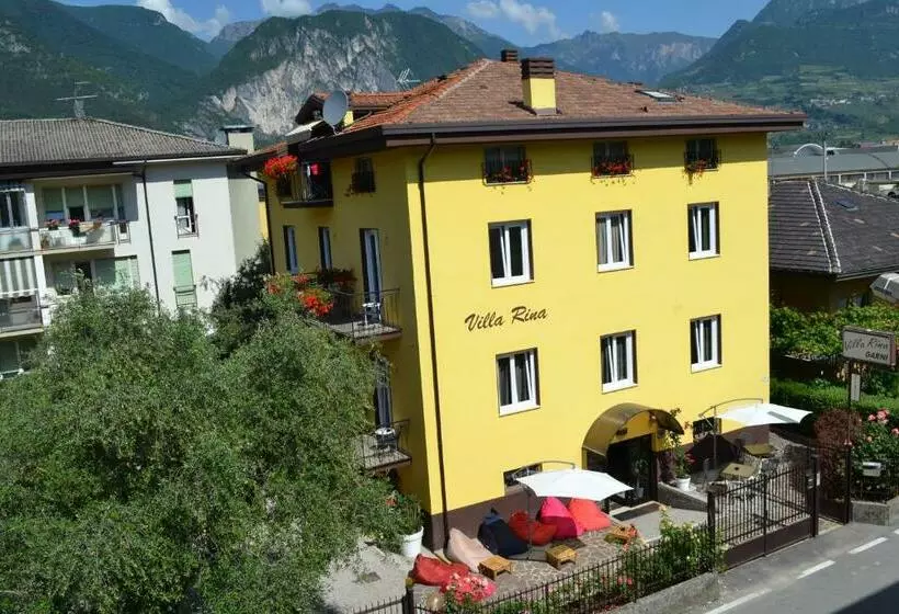 Hotelli Villa Rina