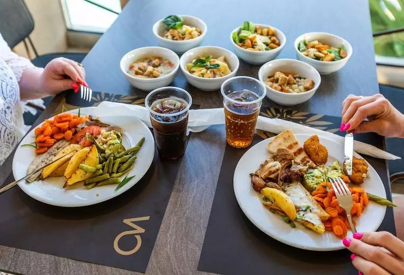 Hotelli White Olive Premium Lindos