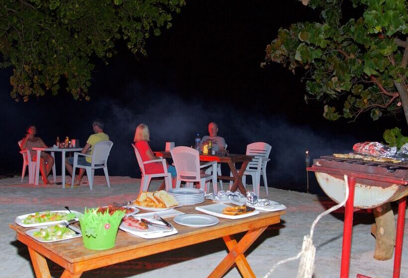 پانسیون Mala Maldives Dhangethi