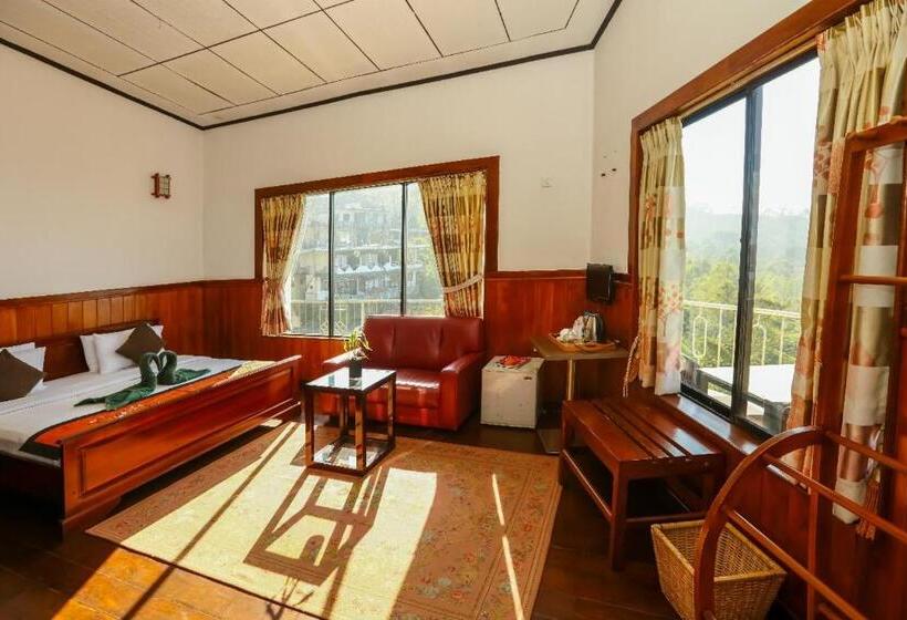 منتجع Srilak View Holiday Inn